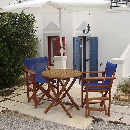 Chrysopelia And Apart-hotel