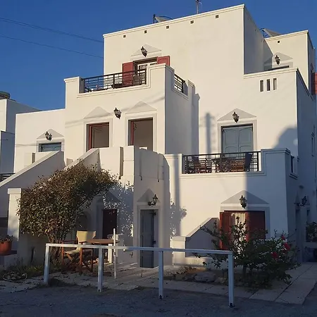 Chrysopelia And Aparthotel Agios Prokopios (Naxos)